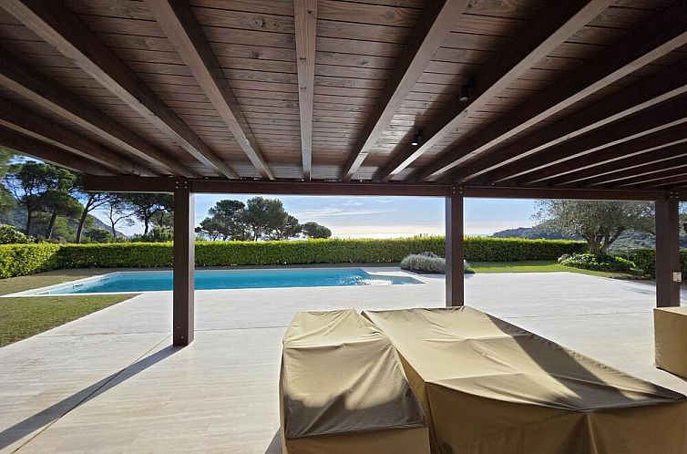 Villa Montcal 5