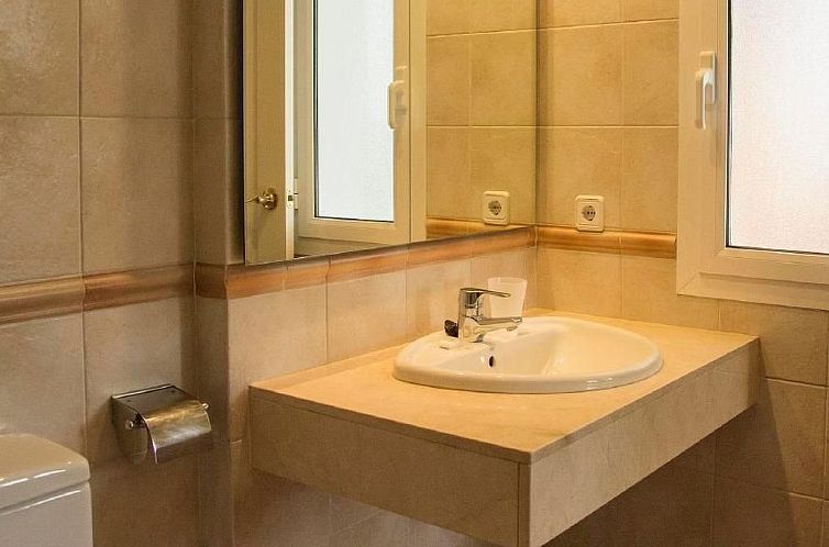 Appartement Moderne Ferienwohnung mit Pool und Garten