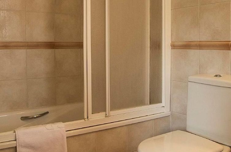 Appartement Moderne Ferienwohnung mit Pool und Garten
