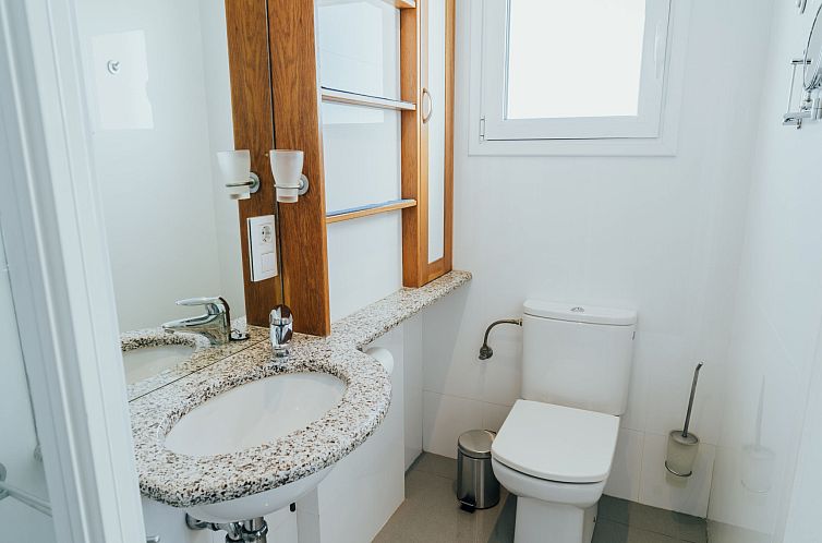 Appartement WELCS APARTAMENTO 202 EMP CON VISTAS AL CANAL
