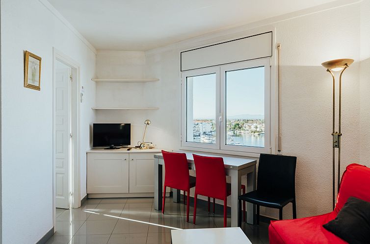 Appartement WELCS APARTAMENTO 202 EMP CON VISTAS AL CANAL
