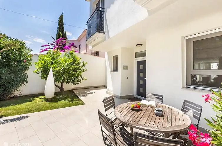 8-persoons villa met aanlegsteiger