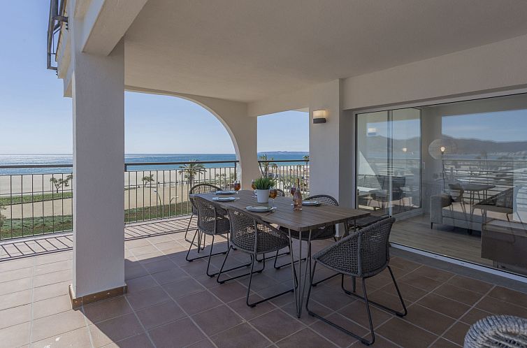 Guest house 15016170 - Apartment Costa Brava - Appartement Bahia