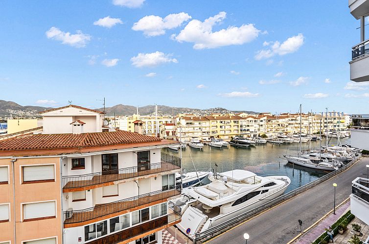 Appartement WELCS APARTAMENTO 226 EMP frente al Canal