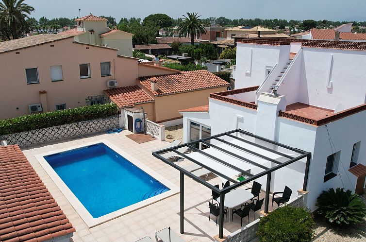 Vakantiehuis in Empuriabrava mit Privatem Pool