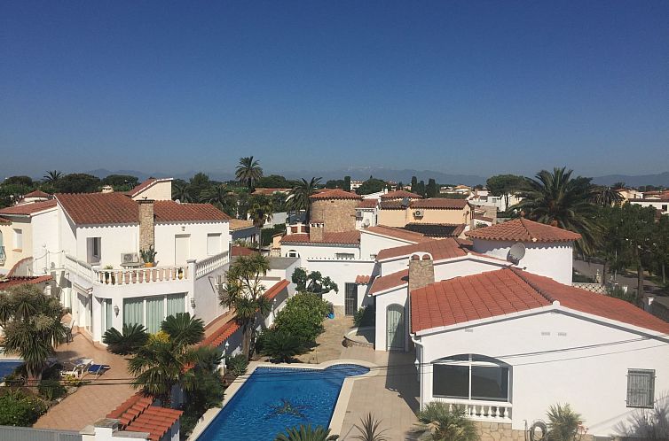Vakantiehuis in Empuriabrava mit Privatem Pool