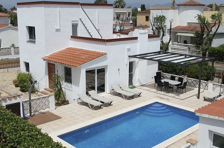 Vakantiehuis in Empuriabrava mit Privatem Pool
