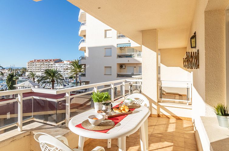 Guest house 1501646 - Apartment Costa Brava - Appartement Club Nautic