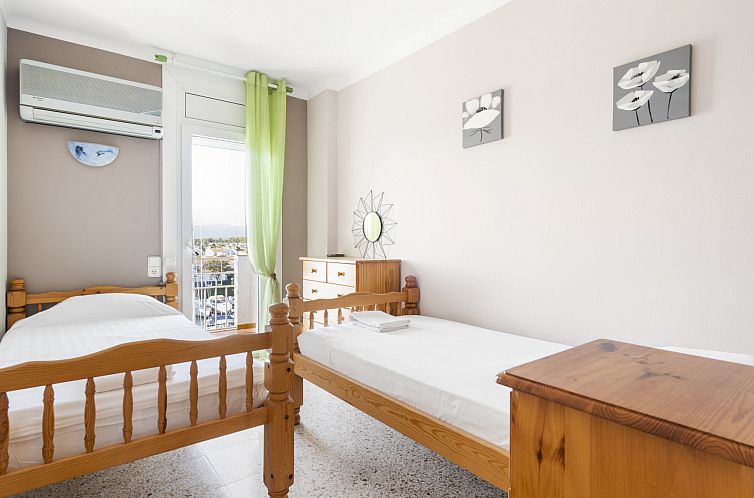 Appartement WELCS APARTAMENTO 227 EMP  con vistas al canal