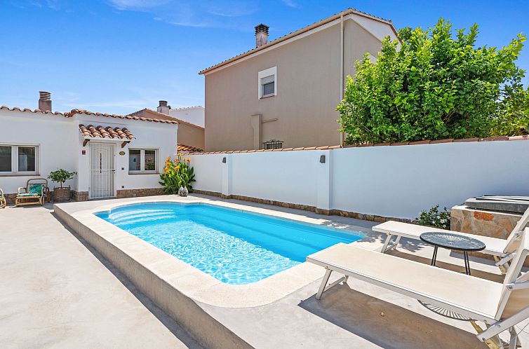Appartement WELCS APARTAMENTO 091 EMP con piscina