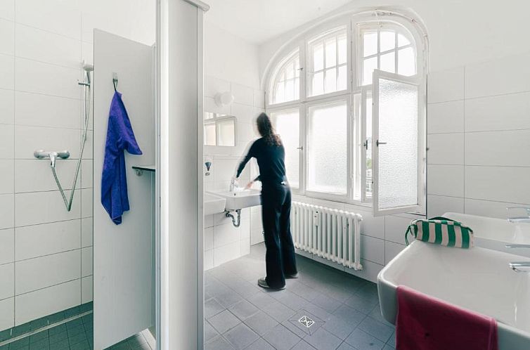 Three Little Pigs Hostel - Your Berlin Castle