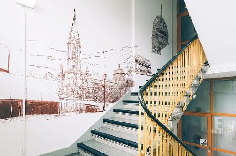 Three Little Pigs Hostel - Your Berlin Castle
