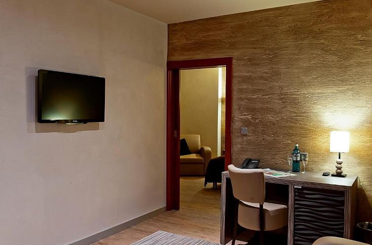 Artim Hotel