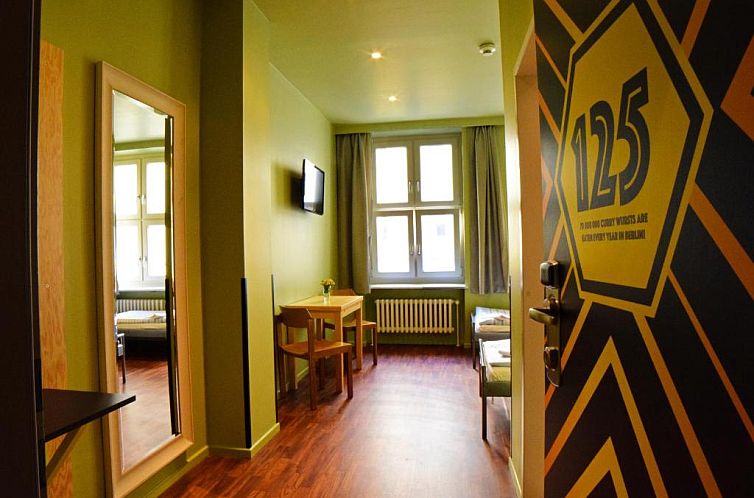 Amstel House Hostel