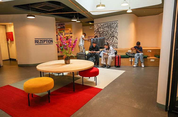 Hotel Gat Point Charlie