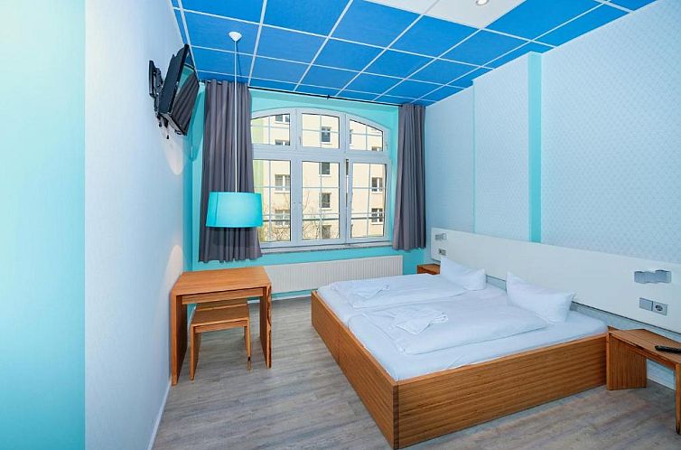 Singer109 Hotel & Apartment