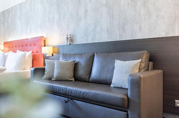 Select Hotel Berlin The Wall