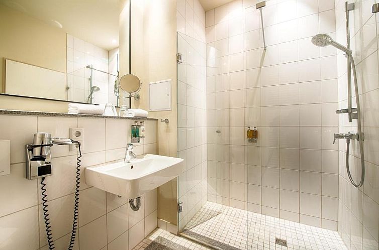 Mondrian Suites Berlin am Checkpoint Charlie