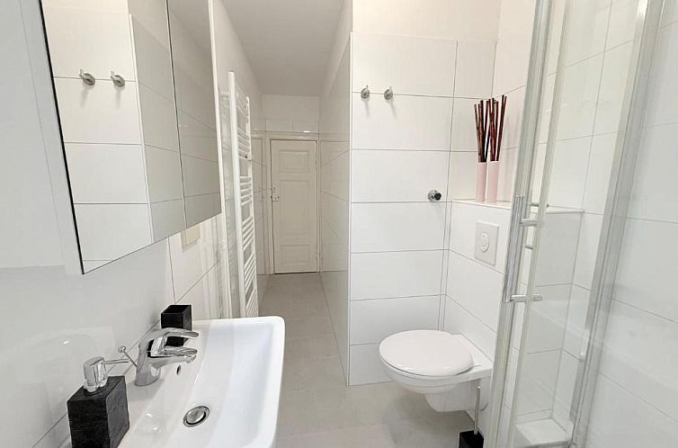 Nollendorf Apartments