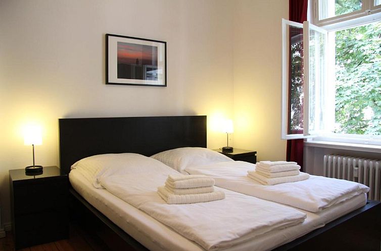 Nollendorf Apartments