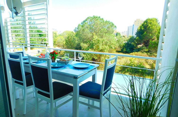 Appartement mit Terrasse