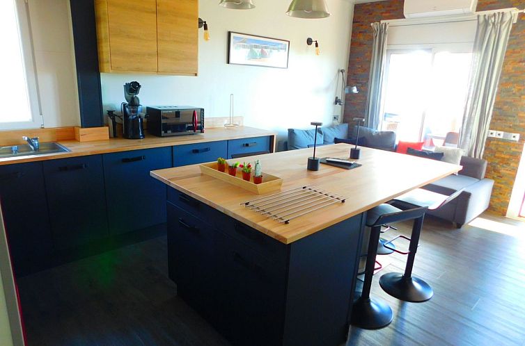 Appartement Wohnung mit 2 Schlafzimmern, Schwimmbad und Park