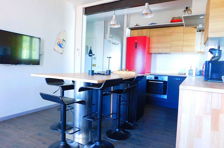 Appartement Wohnung mit 2 Schlafzimmern, Schwimmbad und Park