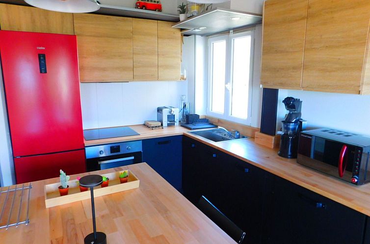 Appartement Wohnung mit 2 Schlafzimmern, Schwimmbad und Park