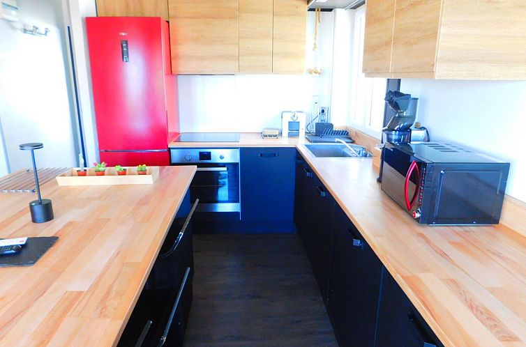 Appartement Wohnung mit 2 Schlafzimmern, Schwimmbad und Park