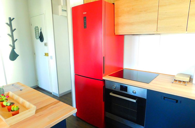 Appartement Wohnung mit 2 Schlafzimmern, Schwimmbad und Park