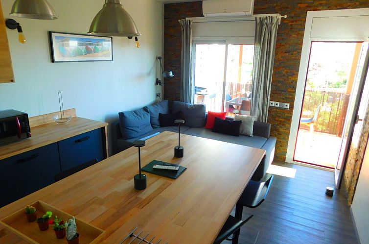 Appartement Wohnung mit 2 Schlafzimmern, Schwimmbad und Park