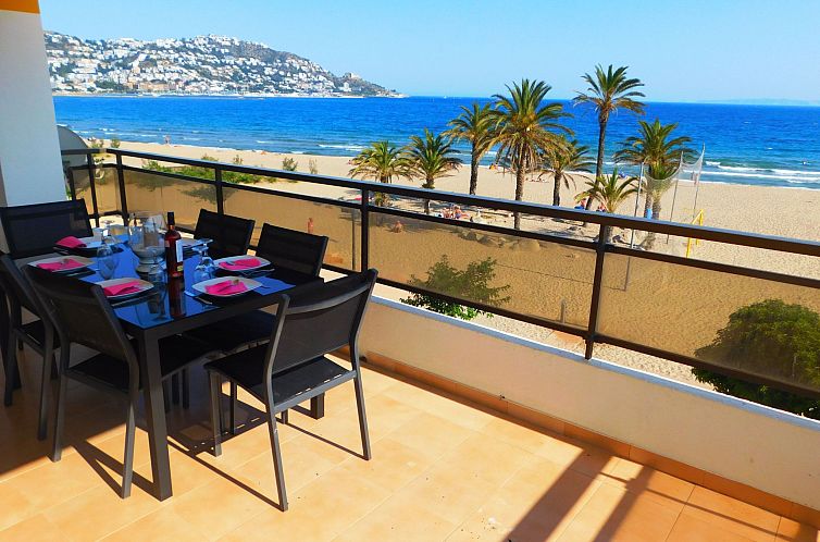 Appartement Appartement in Roses mit Großer Terrasse und Me