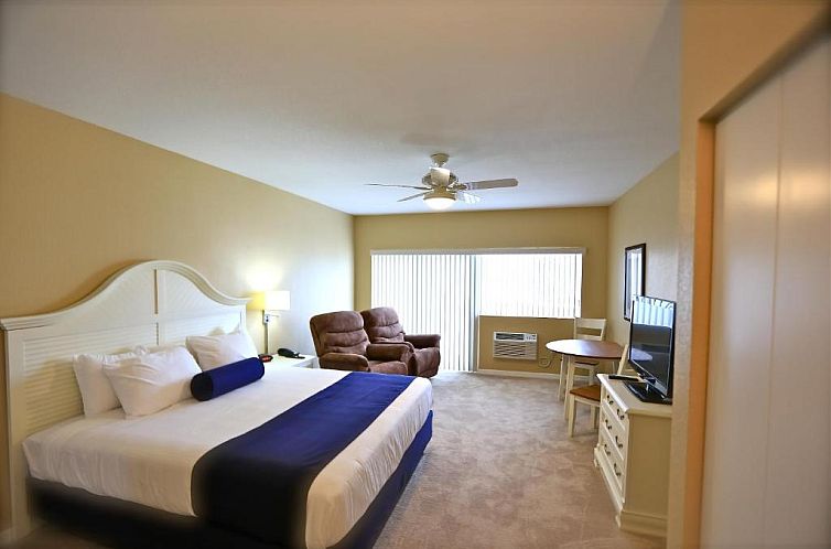 Shoreline Island Resort - Exclusively Adult