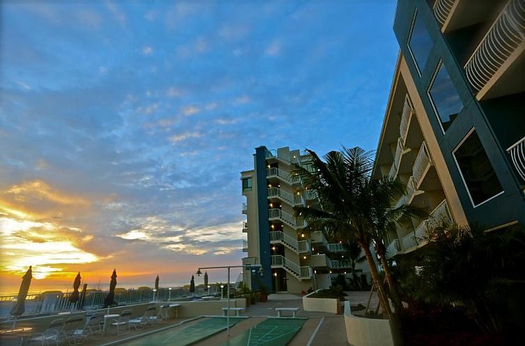 Shoreline Island Resort - Exclusively Adult