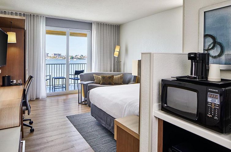 Courtyard by Marriott St. Petersburg Clearwater/Madeira Beac