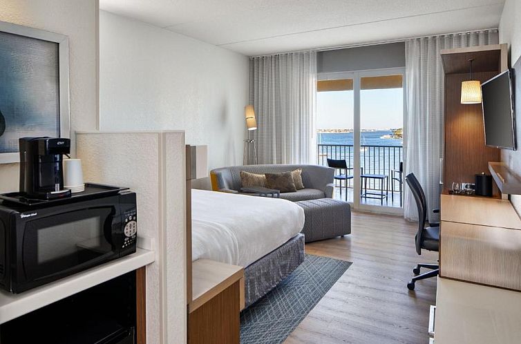 Courtyard by Marriott St. Petersburg Clearwater/Madeira Beac