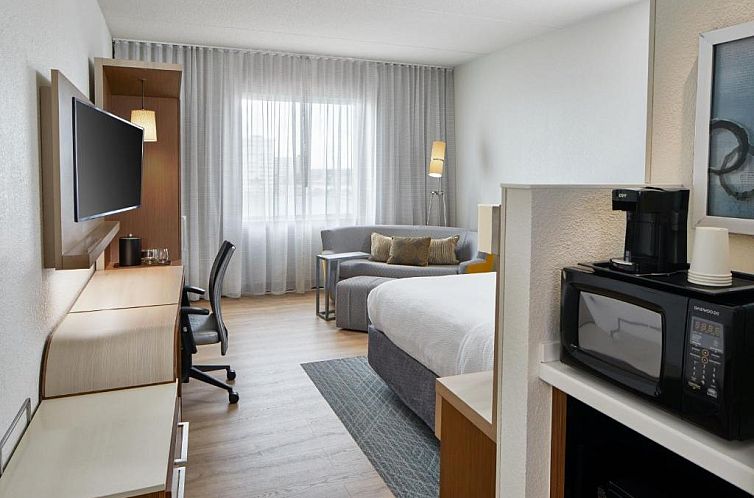 Courtyard by Marriott St. Petersburg Clearwater/Madeira Beac