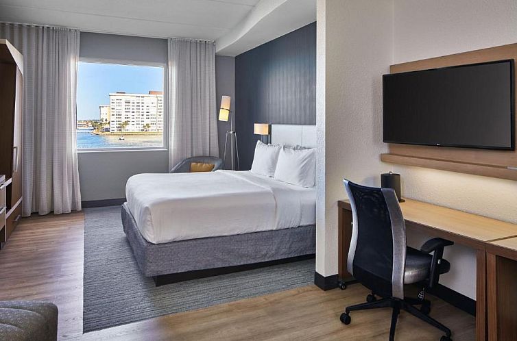 Courtyard by Marriott St. Petersburg Clearwater/Madeira Beac