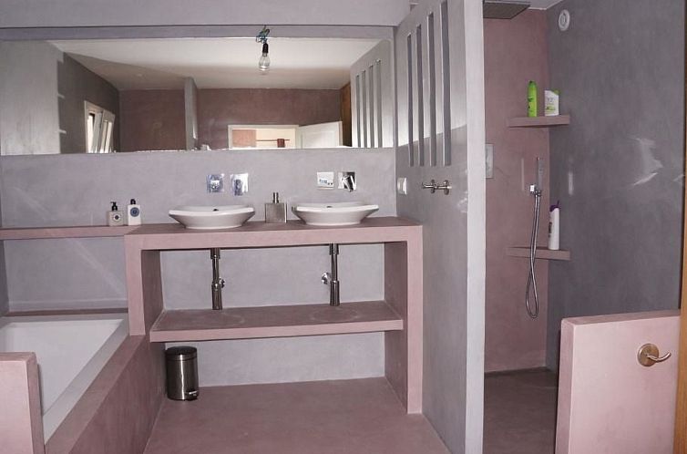 Vakantiehuis Villa mit Charme - Privatpool für Familien