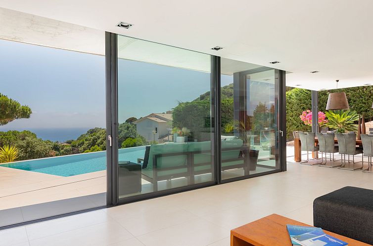 Vakantiehuis Luxuriöse Villa mit fantastischem Meerblick un