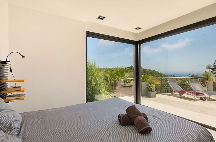 Vakantiehuis Luxuriöse Villa mit fantastischem Meerblick un