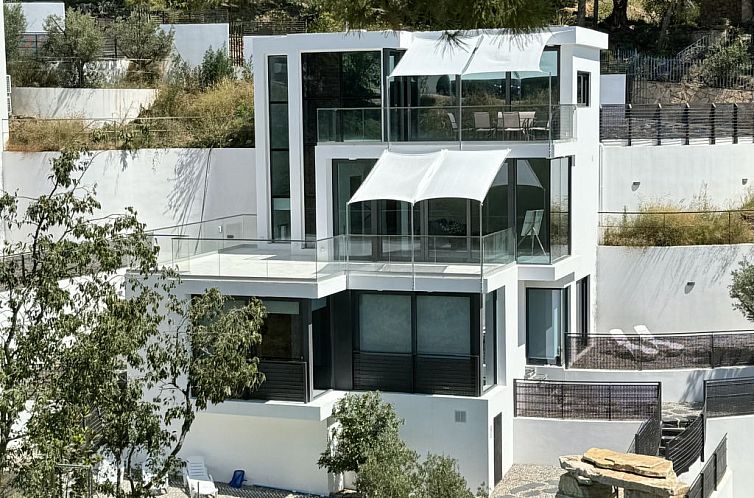 Vakantiehuis WELCS VILLA DE LUJO 177 EMP con piscina privada