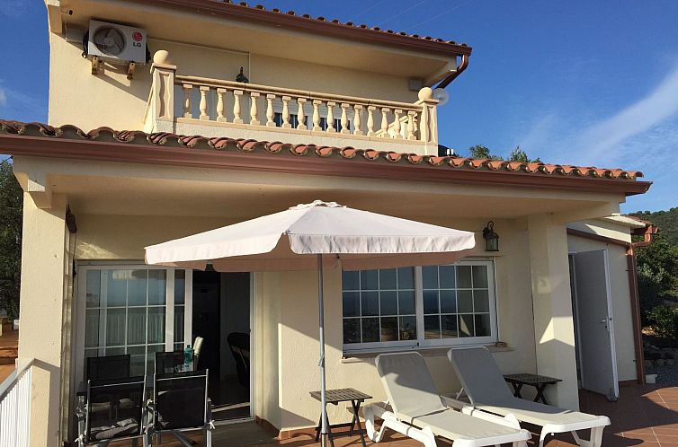 Vakantiehuis Gemütliches Ferienhaus mit Pool und Meerblick