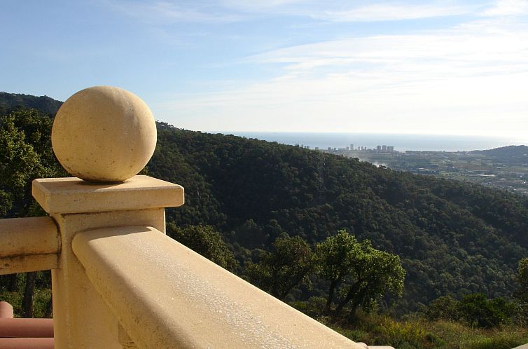 Vakantiehuis Gemütliches Ferienhaus mit Pool und Meerblick