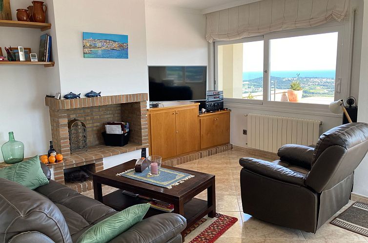 Vakantiehuis Gemütliches Ferienhaus mit Pool und Meerblick