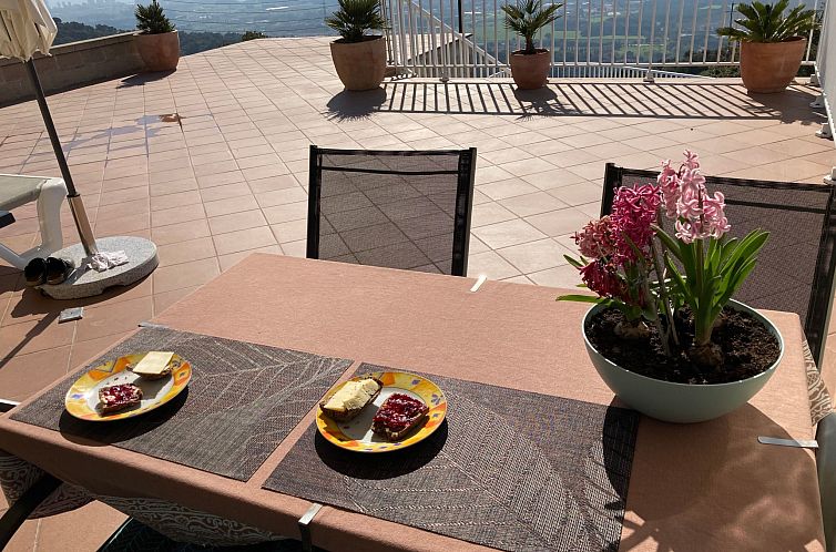 Vakantiehuis Gemütliches Ferienhaus mit Pool und Meerblick