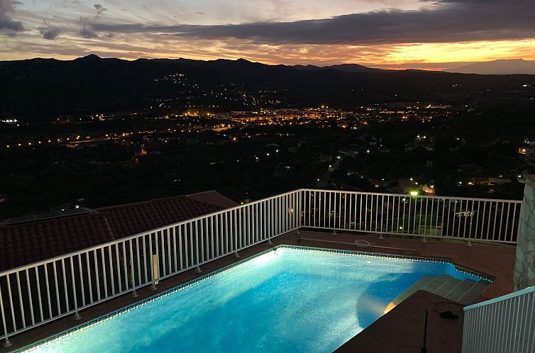 Vakantiehuis Gemütliches Ferienhaus mit Pool und Meerblick