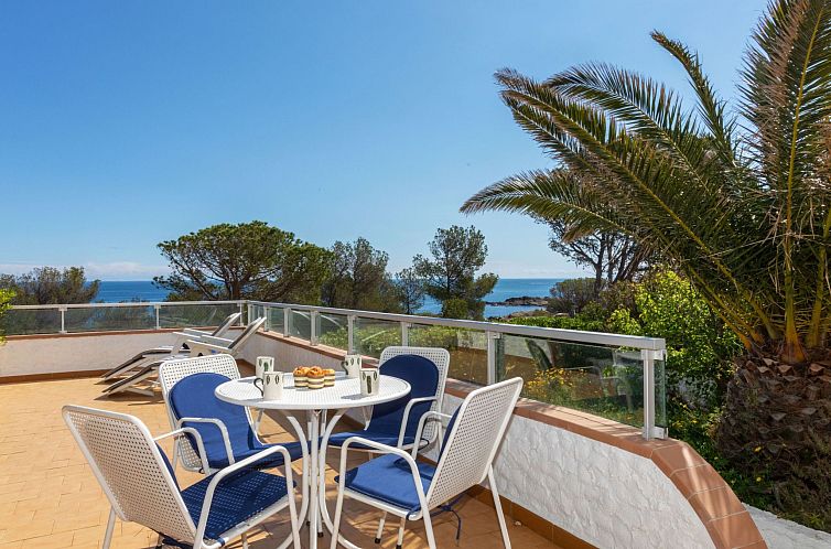 Guest house 1507518 - Holiday property Costa Brava - Vakantiehuis Sarnella