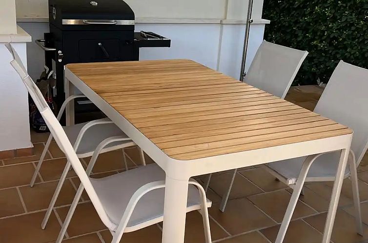 Huis met BBQ en zwembad op resort