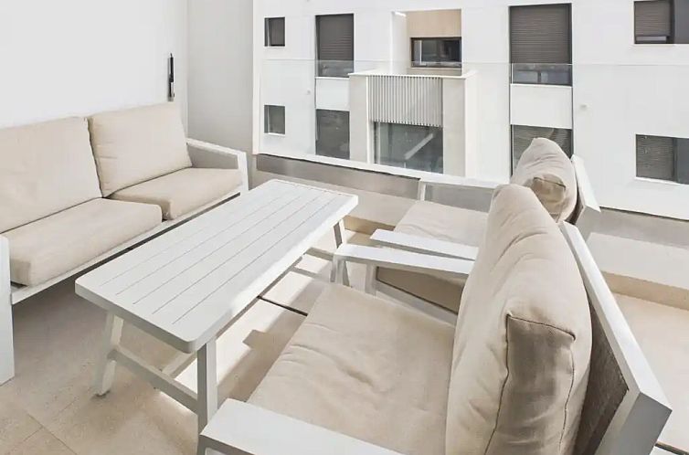 Luxury Apt | Europe’s Largest pool
